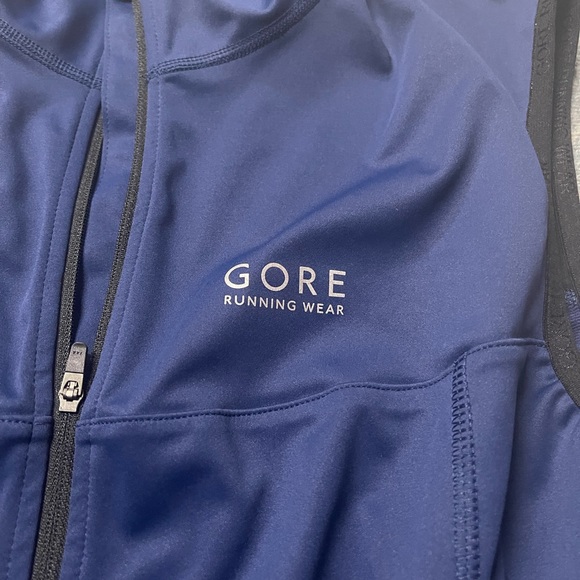 Gore Running Vest - Picture 2 of 5